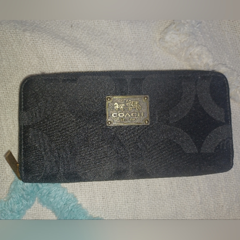 EUC Coach Wallet